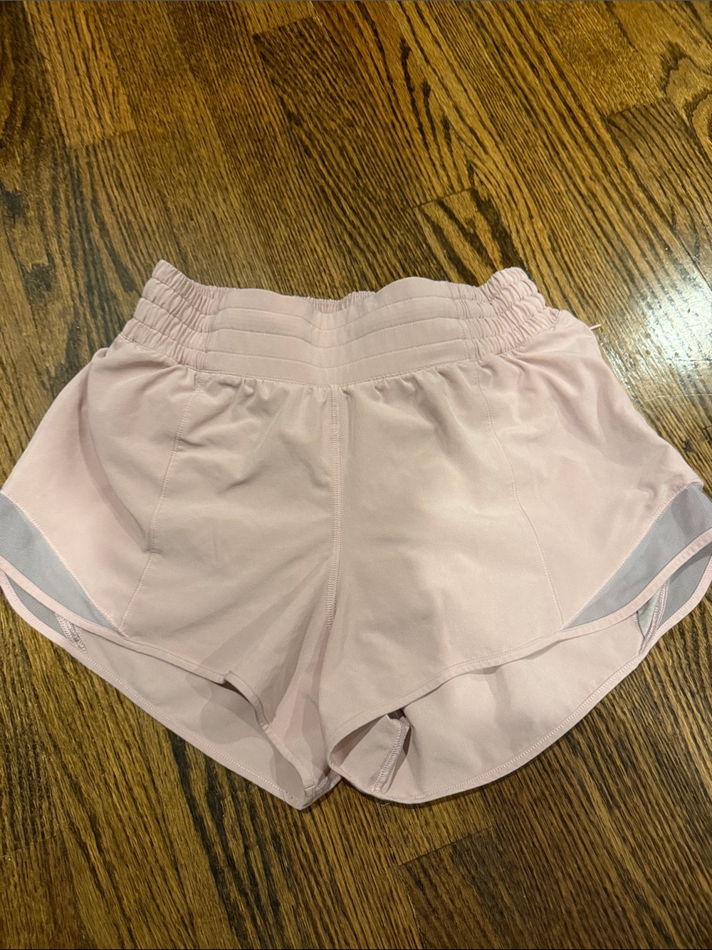 Lululemon Hotty hot high rise shorts 2.5”
